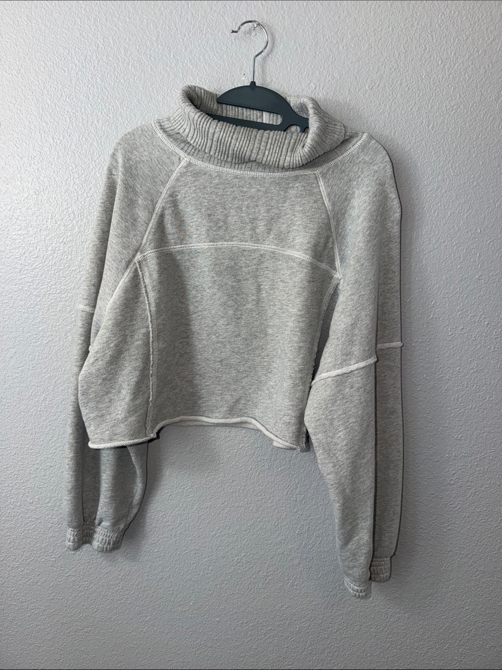 Aerie Mock Neck Cropped Sweatshirt - Light Gray
